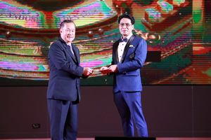สภาคณาจารย์และพนักงาน จัดโครงการประกวดร้องเพลงไทยสากล-ลูกทุ่ง Suan Dusit Golden Voice 2024 รอบตัดสิน